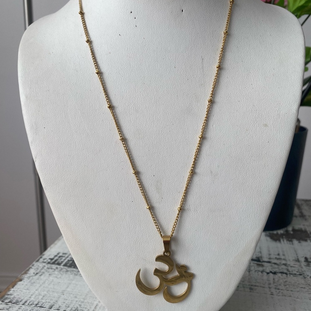 Gold Om Pendant Necklace